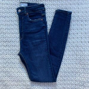 👖ZARA 💙HIGH RISE SKINNY JEANS 👖 / SIZE 4